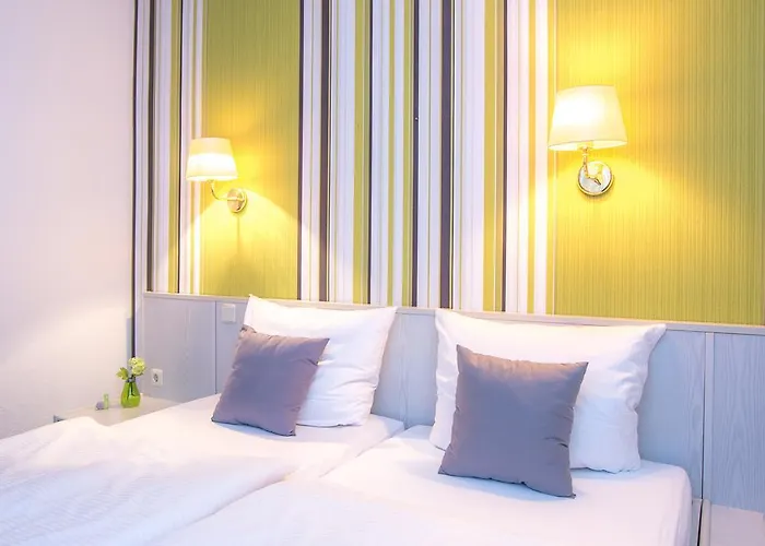 Weide Hotel 3*